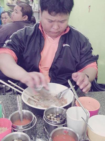 จัดเต็ม!! vip ที่ ร้านอาหาร ต.รุ่งโรจน์ ลูกชิ้นปลา จัดเต็ม!! vip ที่ ร้านอาหาร ต.รุ่งโรจน์ ลูกชิ้นปลา