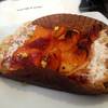 Peach Tart ชิ้นนี้อร่อย ที่ ร้านอาหาร Dean & Deluca Park Venture