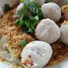 ก๋วยเตี๋ยวต้มยำ  ที่ ร้านอาหาร ร้านทับทิมกรอบเจ้อ้วน