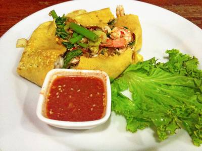สุกี้ไข่ห่อ ที่ ร้านอาหาร อัฟทาวน์