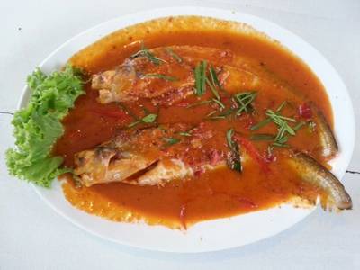 ฉู่ฉี่ปลาเนื้ออ่อน ที่ ร้านอาหาร สยาม ๗๗ ฉู่ฉี่ปลาเนื้ออ่อน ที่ ร้านอาหาร สยาม ๗๗