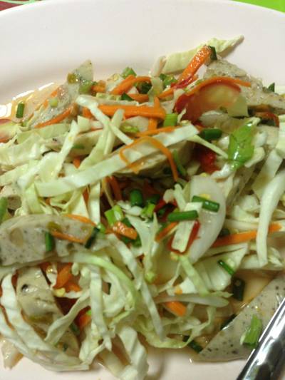 ยำหมูยอ ที่ ร้านอาหาร คุณแดงก๋วยจั๊บญวน