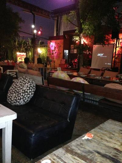 ร้านอาหาร AM IN BAR
