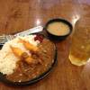 เซตข้าวแกงกะหรี่ กุ้งชุบแป้งทอด  ที่ ร้านอาหาร Basaraka Ramen The Nine