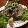 ยำสุ้นเส้น ที่ ร้านอาหาร ริมน้ำ