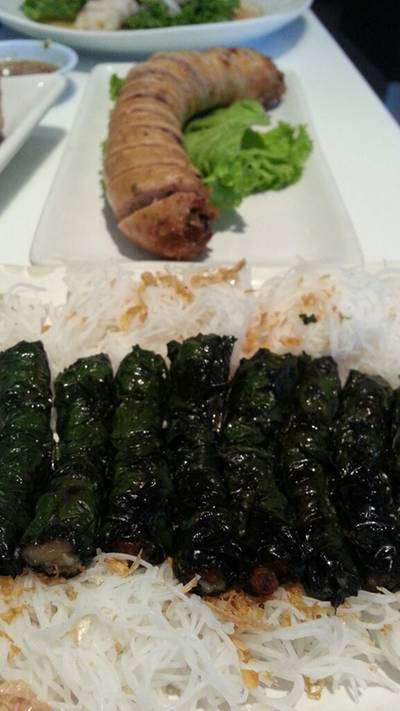 หมูย่างใบชะพลู....... ที่ ร้านอาหาร Winner House วังหิน หมูย่างใบชะพลู....... ที่ ร้านอาหาร Winner House วังหิน