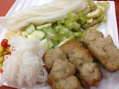 แหนมเนือง ที่ ร้านอาหาร หนองคาย เสนา (ป้าสุ) ถนนพหลโยธิน