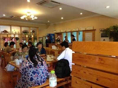 บรรยากาศร้าน ที่ ร้านอาหาร Dairy Home(แดรี่ โฮม)