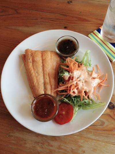 สเต็กปลาแซลมอน อร่อย ที่ ร้านอาหาร Dairy Home(แดรี่ โฮม)