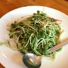 ต้นทานตะวันอ่อนผัดน้ำมันหอย ที่ ร้านอาหาร Dairy Home(แดรี่ โฮม)