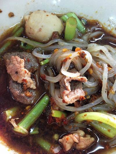 ร้านอาหาร ติ่ง เตี๋ยวเรือ (คนมีเส้น)