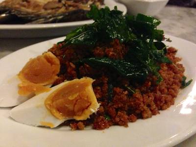 ร้านอาหาร ครัวดอกไม้ขาว