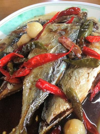 ปลาทูตาเตี้ย ที่ ร้านอาหาร แดงอาหารทะเล (เจ๊แดง) เจ้าเก่า