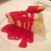 สตอเบอรรี่ เครปเค้ก ที่ ร้านอาหาร The Anna Restaurant & Art Gallery
