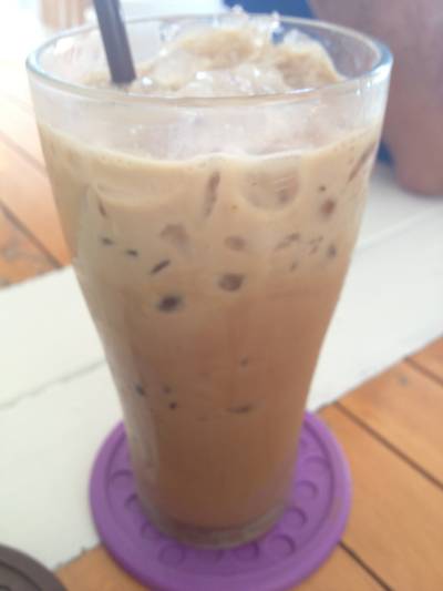 กาแฟเย็น ที่ ร้านอาหาร บ้านถั่วเย็น กาแฟเย็น ที่ ร้านอาหาร บ้านถั่วเย็น