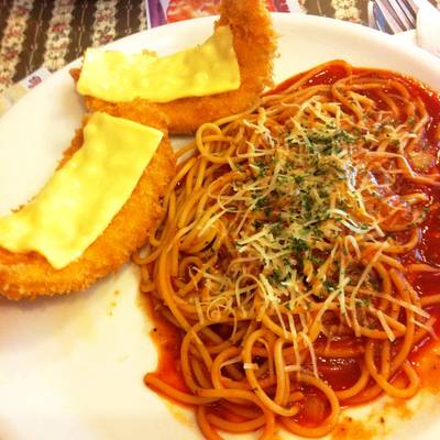 ร้านอาหาร Café Casta
