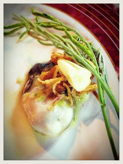 หอยนางรมทรงเครื่อง ที่ ร้านอาหาร เจ๊ไข่ ประชาชื่น