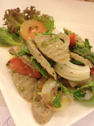 ยำหมูยอ ที่ ร้านอาหาร ส้มตำดอกรัก The Circle