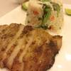 ข้าวผัดคอหมูย่าง ที่ ร้านอาหาร ส้มตำดอกรัก The Circle