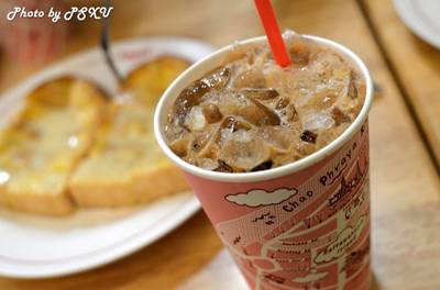 ร้านอาหาร มนต์นมสด มาบุญครอง