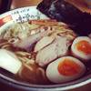 Nidaime Ramen ซุปกลมกล่อม เส้นเหนียวนุ่ม ที่ ร้านอาหาร Nidaime Tsujita - Ramen Champion