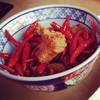 Chicken&chilli เผ็ดไม่มากคะแต่กลิ่นพริกขึ้นจมูกเลย ที่ ร้านอาหาร Nidaime Tsujita - Ramen Champion