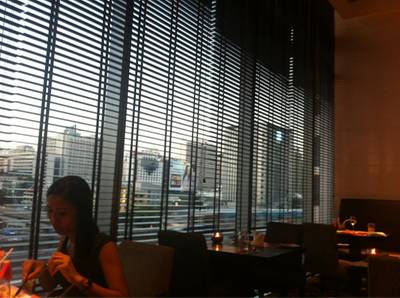 ร้านอาหาร The Square Novotel Bangkok Ploenchit Sukhumvit