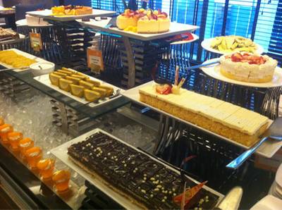 ร้านอาหาร The Square Novotel Bangkok Ploenchit Sukhumvit