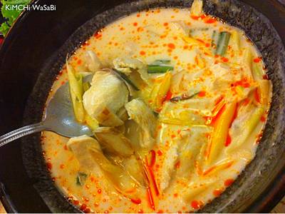 ต้มข่าไก่ ที่ ร้านอาหาร Fai sor Kam (อาหารเหนือ)
