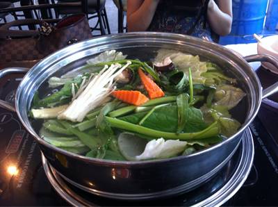 ผักต้ม ที่ ร้านอาหาร ชูบา ชาบู