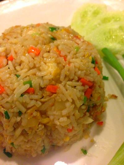 ข้าวผัดปู ที่ ร้านอาหาร ครัวลุงเชย (อ่างศิลา)
