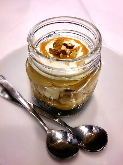 Banoffee ที่ ร้านอาหาร Greyhound Café - J Avenue