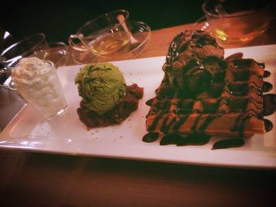 โตเกียว ทริโอ้ ที่ ร้านอาหาร PH1B Coffee Bar