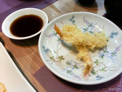 กุ้งเทมปุระ ที่ ร้านอาหาร FUMi Japanese Cuisine The Mall Bangkapi กุ้งเทมปุระ ที่ ร้านอาหาร FUMi Japanese Cuisine The Mall Bangkapi