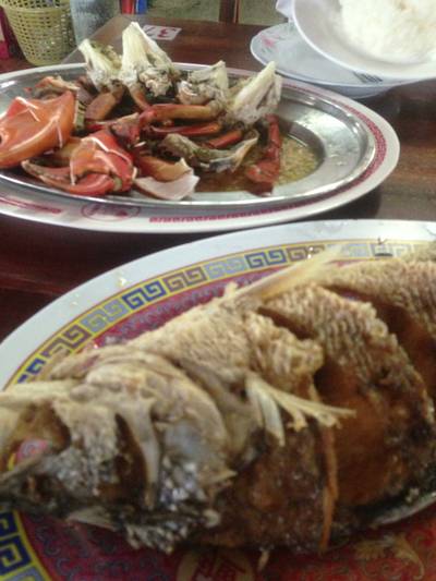 ร้านอาหาร แดงอาหารทะเล (เจ๊แดง) เจ้าเก่า ร้านอาหาร แดงอาหารทะเล (เจ๊แดง) เจ้าเก่า