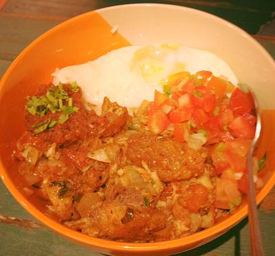 Arroz Ala Cubana ที่ ร้านอาหาร La Monita Taqueria