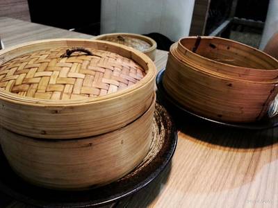 ซาลาเปา ที่ ร้านอาหาร FUMi Japanese Cuisine The Mall Bangkapi ซาลาเปา ที่ ร้านอาหาร FUMi Japanese Cuisine The Mall Bangkapi
