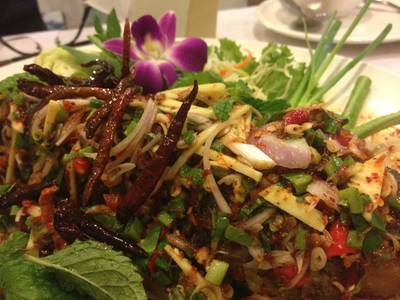 ปลาช่อนลุยสวน ที่ ร้านอาหาร เรือนปั้นหยา