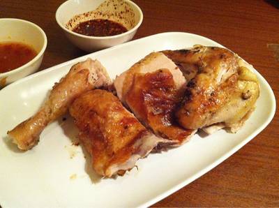 ไก่ย่างครึ่งตัว ที่ ร้านอาหาร ยอดลาบเป็ดอุดร พระราม 9 ไก่ย่างครึ่งตัว ที่ ร้านอาหาร ยอดลาบเป็ดอุดร พระราม 9