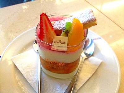Panna Cotta ที่ ร้านอาหาร Lenotre Siam Paragon Panna Cotta ที่ ร้านอาหาร Lenotre Siam Paragon