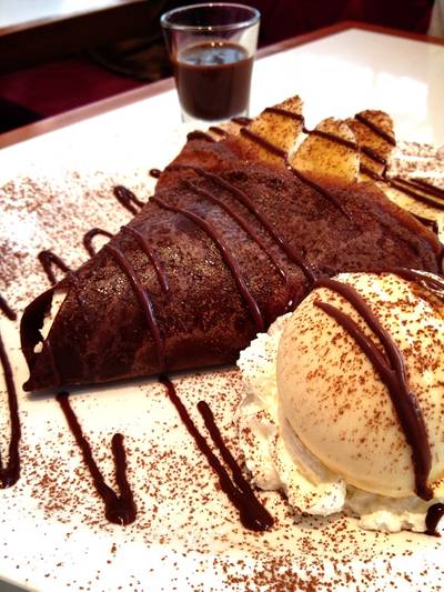 French Chocolate Pancake ที่ ร้านอาหาร Pancake Cafe The Circle French Chocolate Pancake ที่ ร้านอาหาร Pancake Cafe The Circle