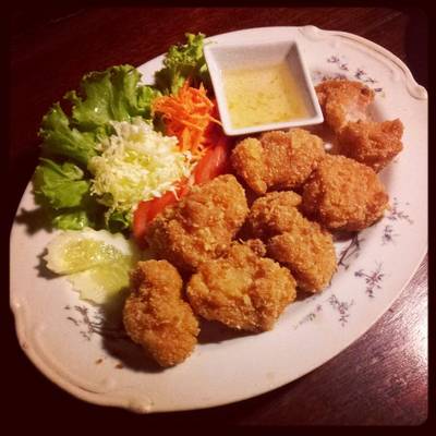 ทอดมันกุ้ง ดึ๋ง ๆ หนึบ มากค้าบบ ที่ ร้านอาหาร บ้านท้ายซอย