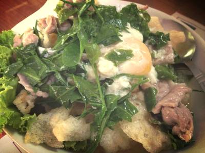 ราดหน้ากรอบผักหวานหมูนุ่ม ที่ ร้านอาหาร ร้านก๋วยเตี๋ยวลีลา