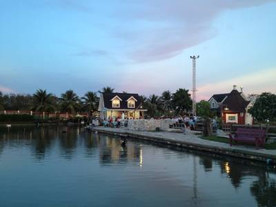 ร้านอาหาร บ้านน้ำเคียงดิน