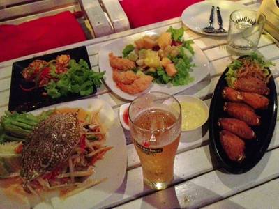 ร้านอาหาร บ้านตากอากาศ ร้านอาหาร บ้านตากอากาศ