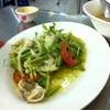 ยำปลาเด็ดมากขอบอก ที่ ร้านอาหาร ข้าวต้มปลาชลบุรี
