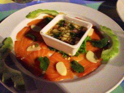 ร้านอาหาร บ้านน้ำเคียงดิน