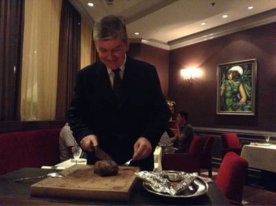 Artur มาเอง ที่ ร้านอาหาร Artur Restaurant