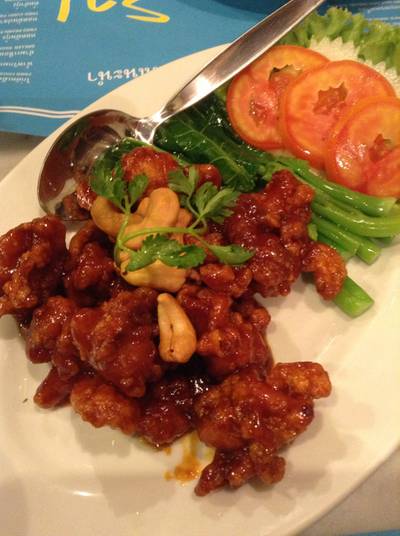 ไก่ยอดผัก ที่ ร้านอาหาร Prim