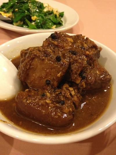 ร้านอาหาร ระย้า